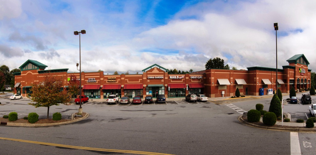 Mountain View Marketplace, Hickory, NC Comvest Properties, LLC